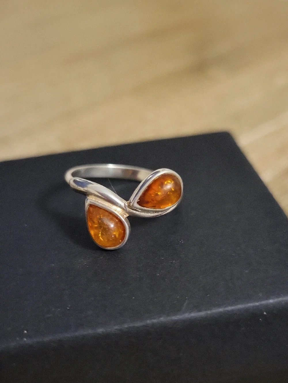 925 Sterling Silver Baltic Honey Amber Cabochon Stone Ring